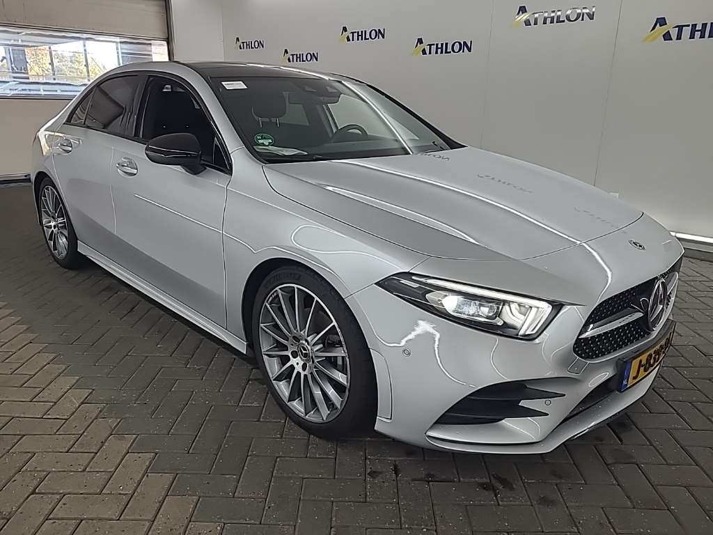 Mercedes-Benz A 180d Business Solution AMG