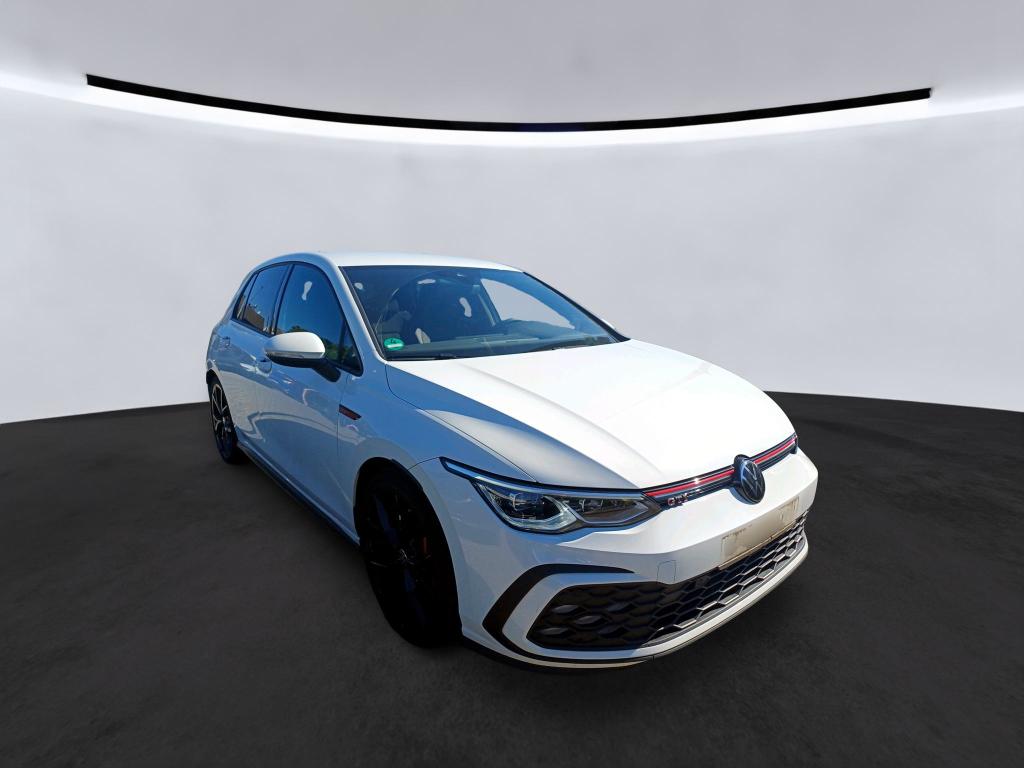 Volkswagen Golf 2.0 TSI
