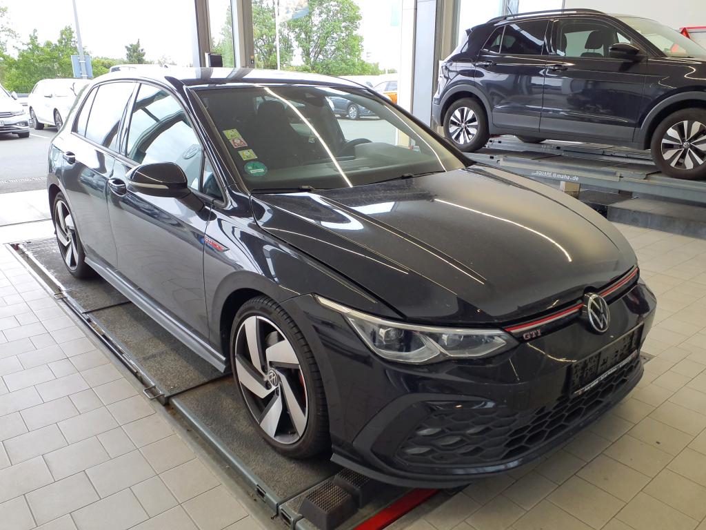 Volkswagen Golf 2.0 TSI