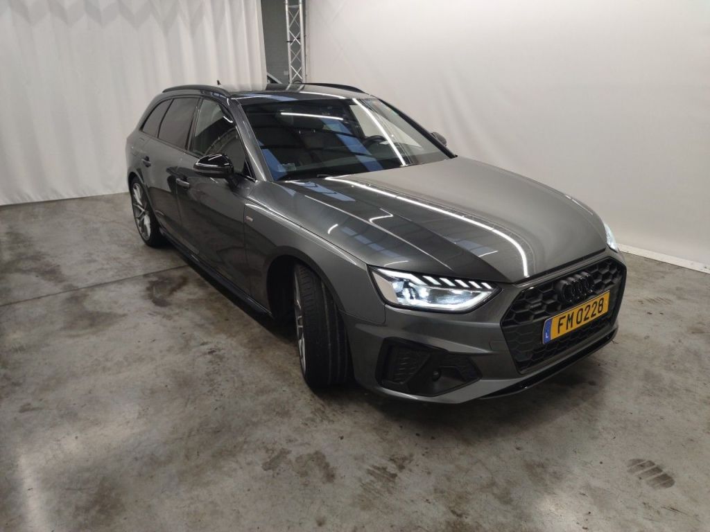 Audi A4 Avant 40 TDI S Line
