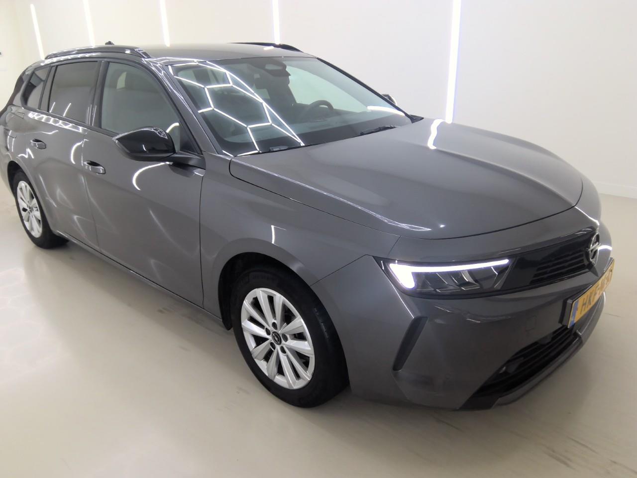 Opel Astra Sports Tourer 1.2 Business