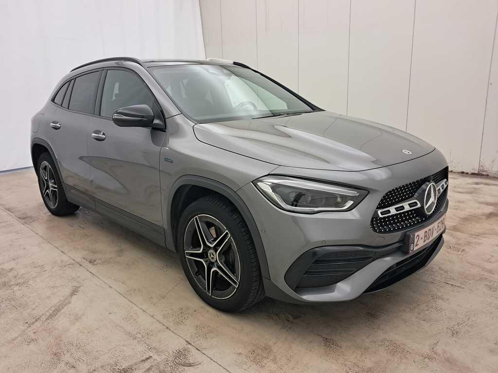 Mercedes-Benz GLA 250e Business Solution