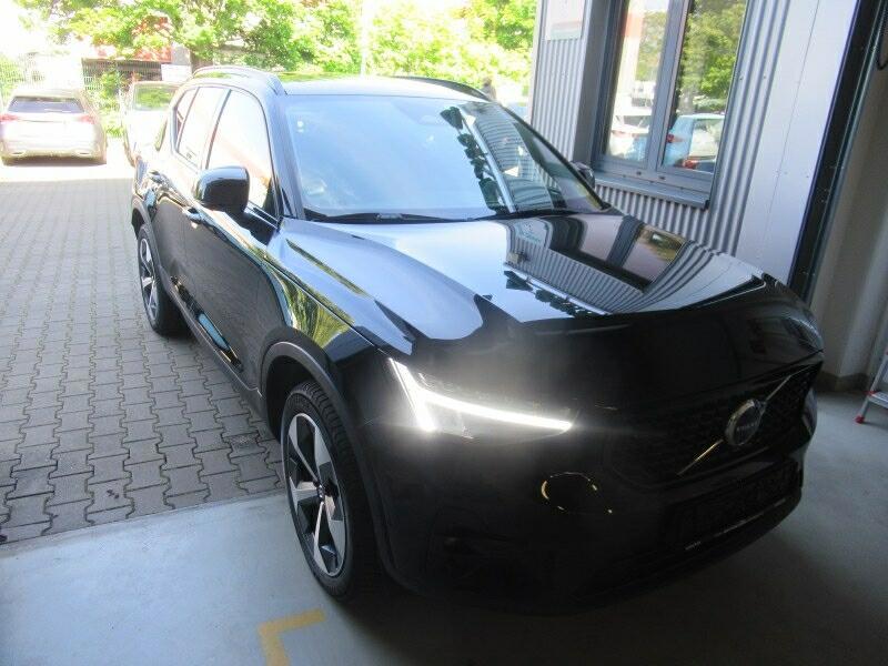 Volvo XC40 B4 Plus Dark