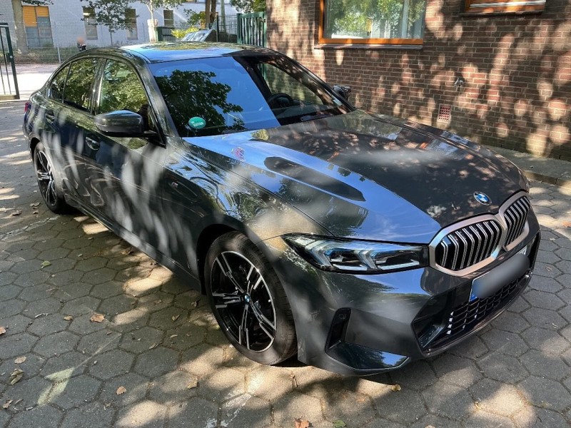 BMW 3 Series 320i