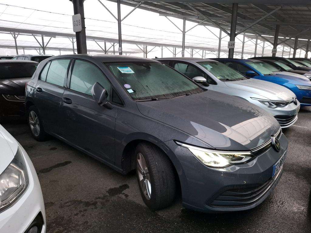 Volkswagen Golf 1.0 eTSI Life Business