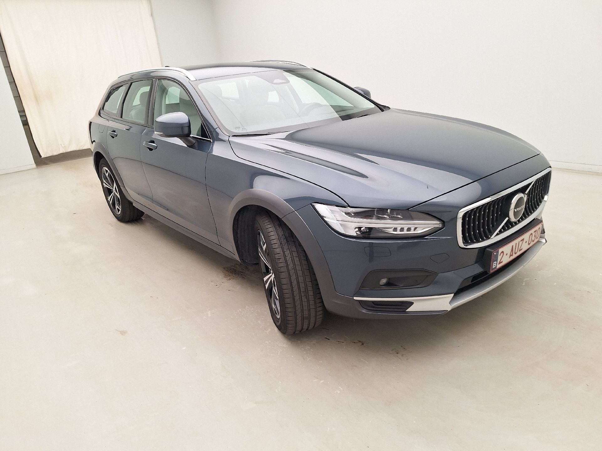 Volvo V90 Cross Country 2.0 B4