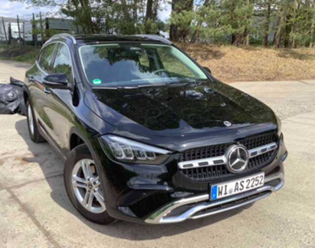 Mercedes-Benz GLA 200 progressive