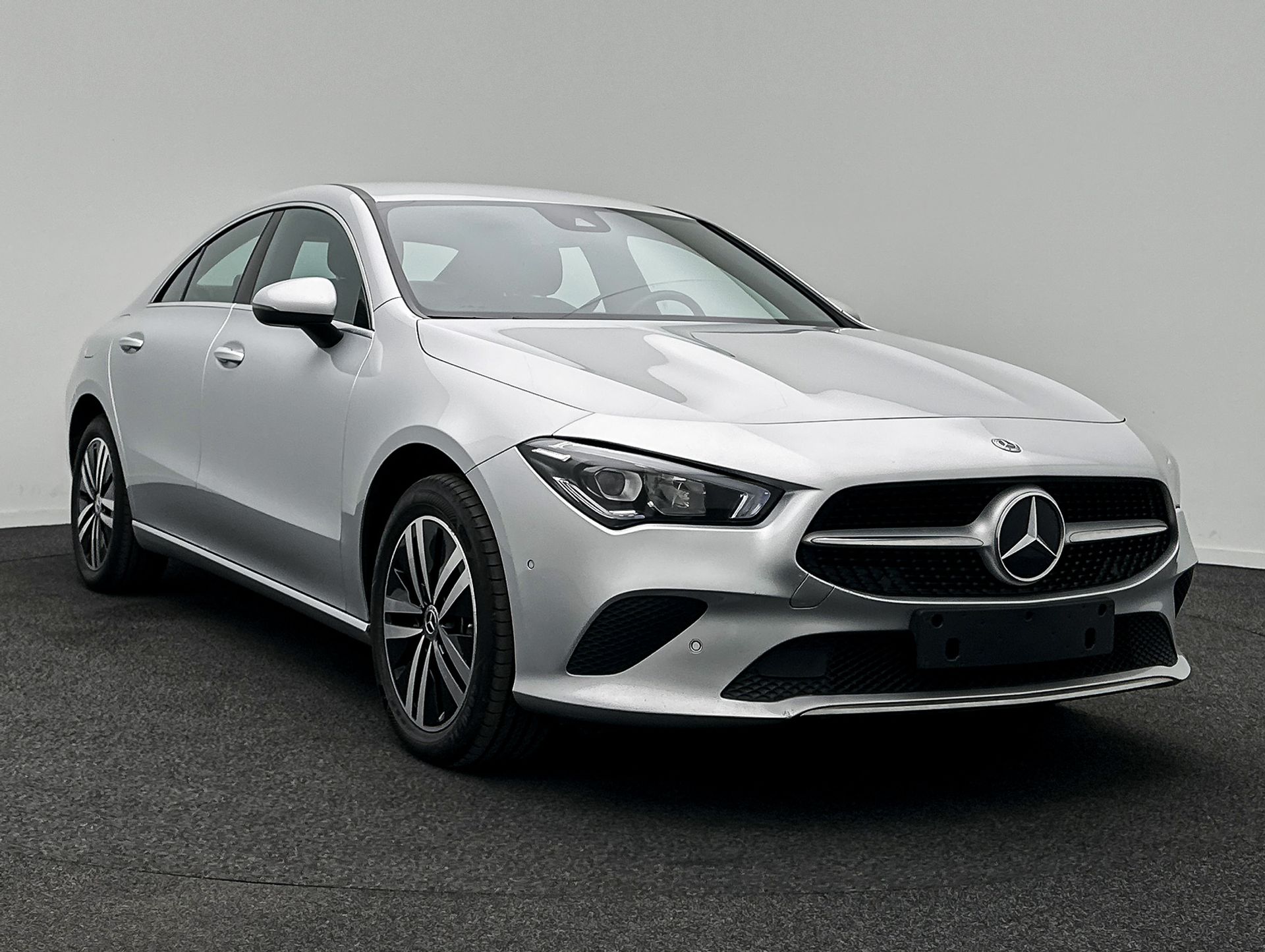 Mercedes-Benz CLA 250e Business Line