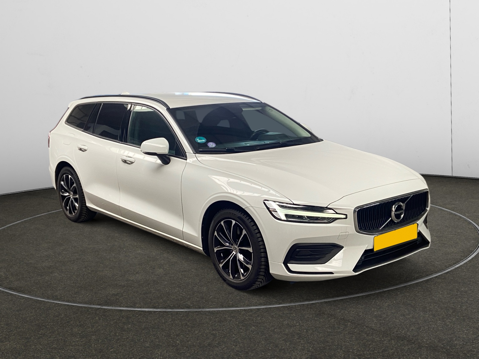 Volvo V60 B3 Momentum