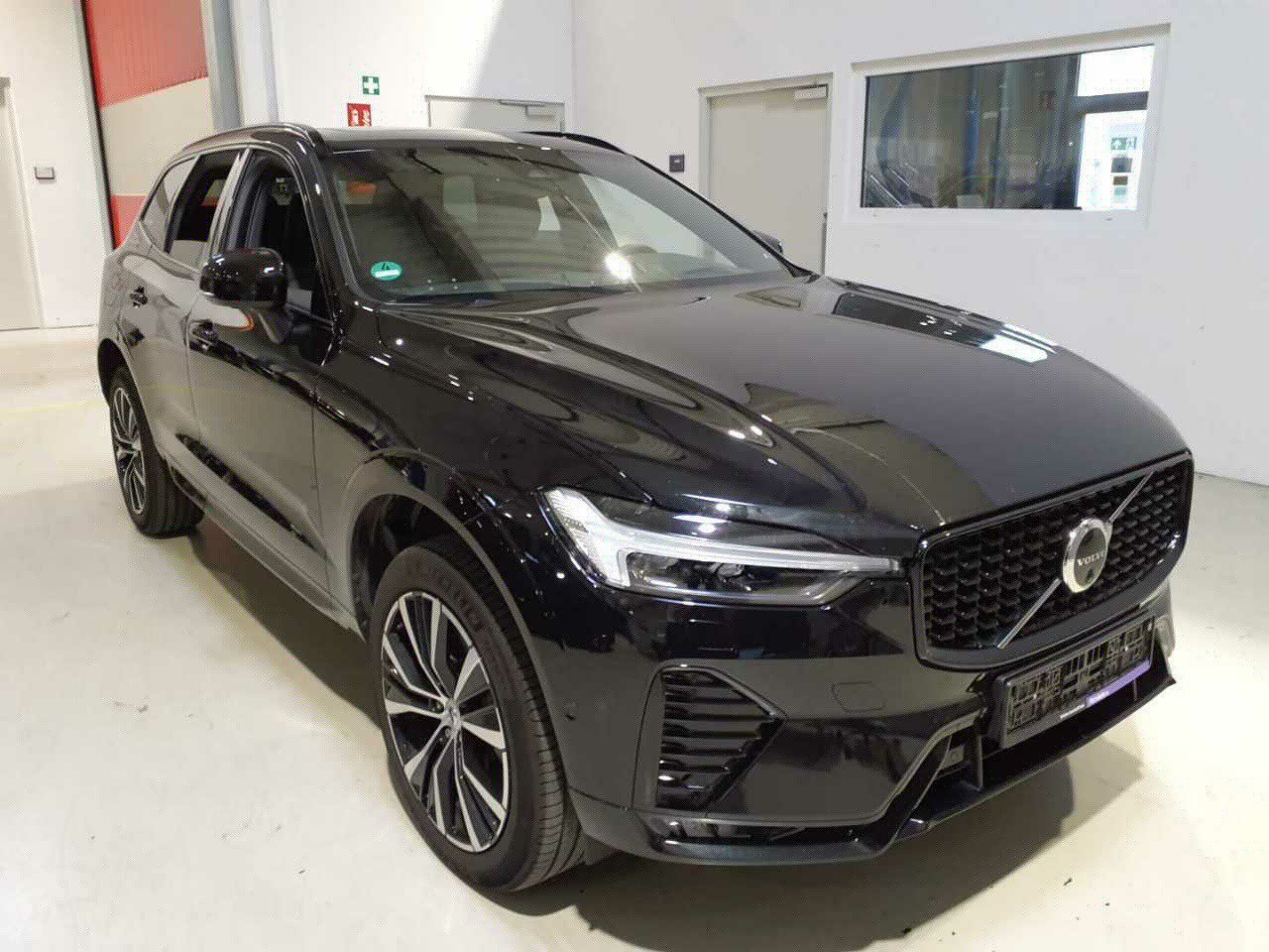 Volvo XC60 B5 Ultra Dark
