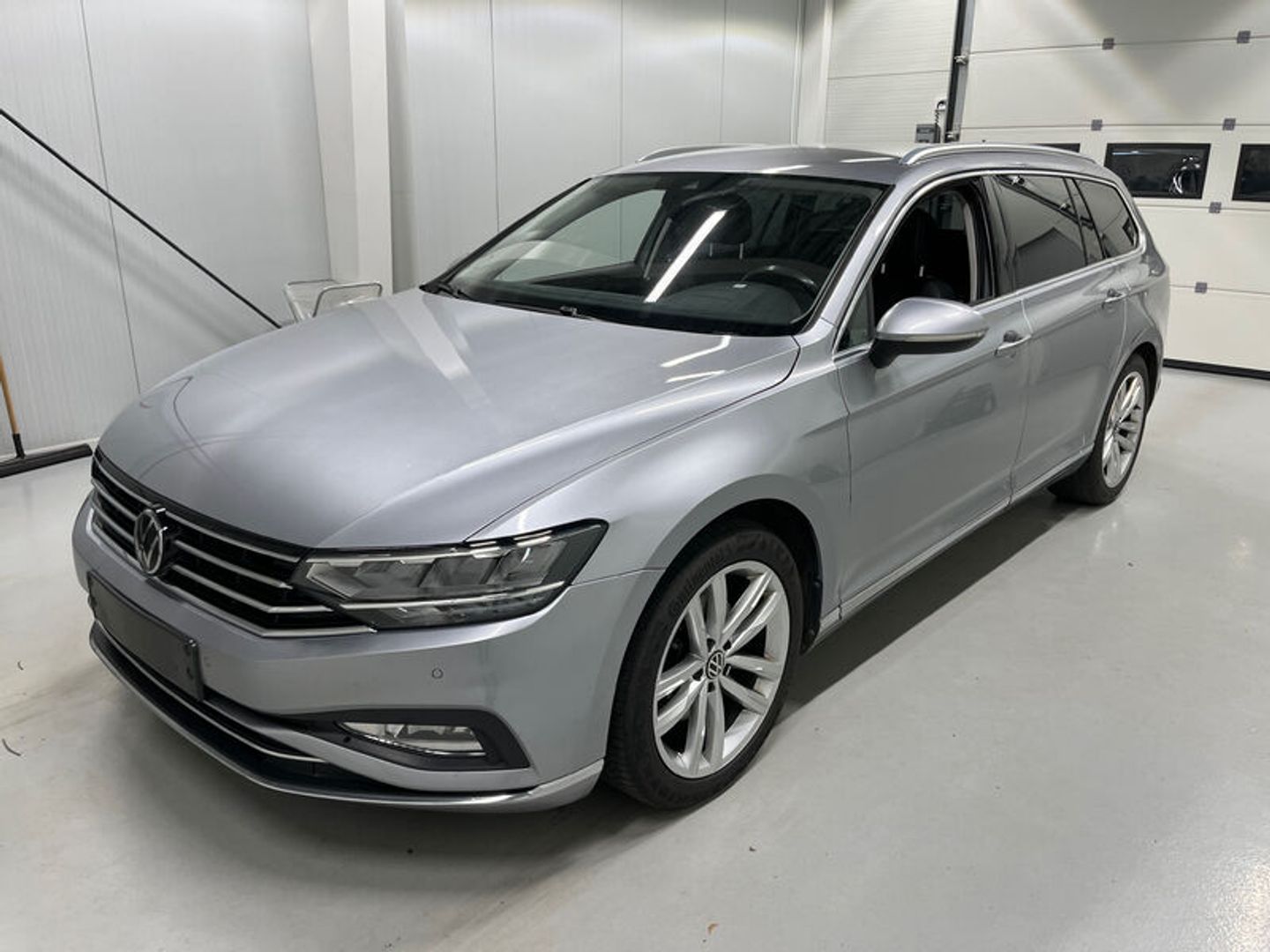 Volkswagen Passat Elegance High