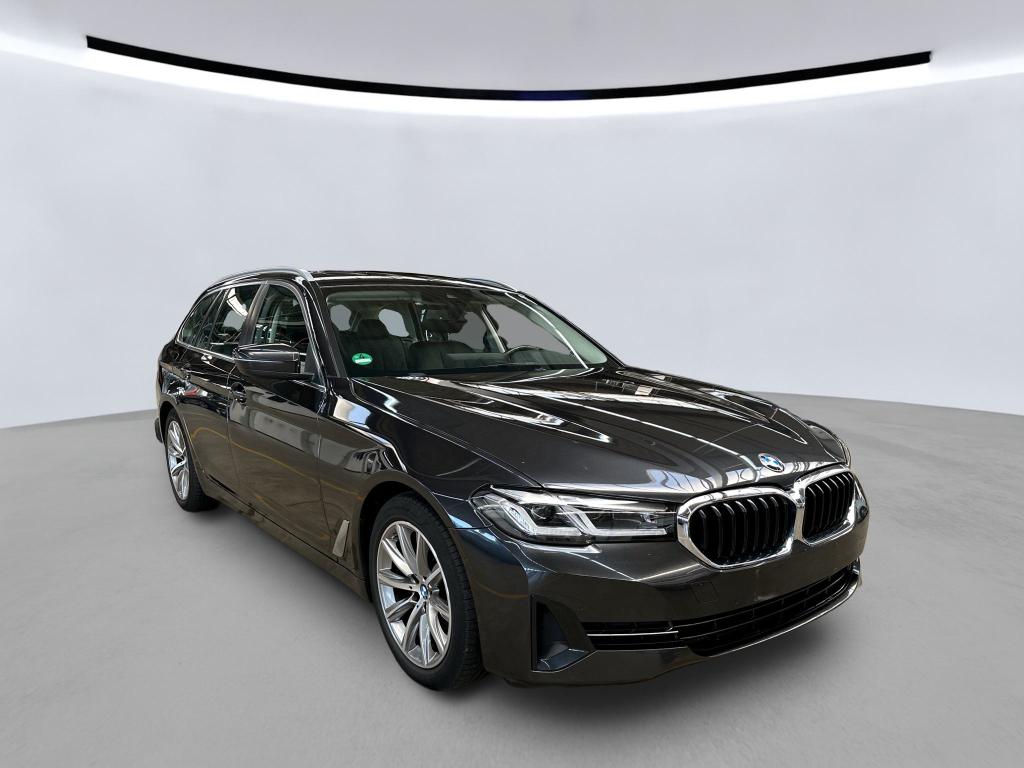 BMW 5 Series Touring 520d