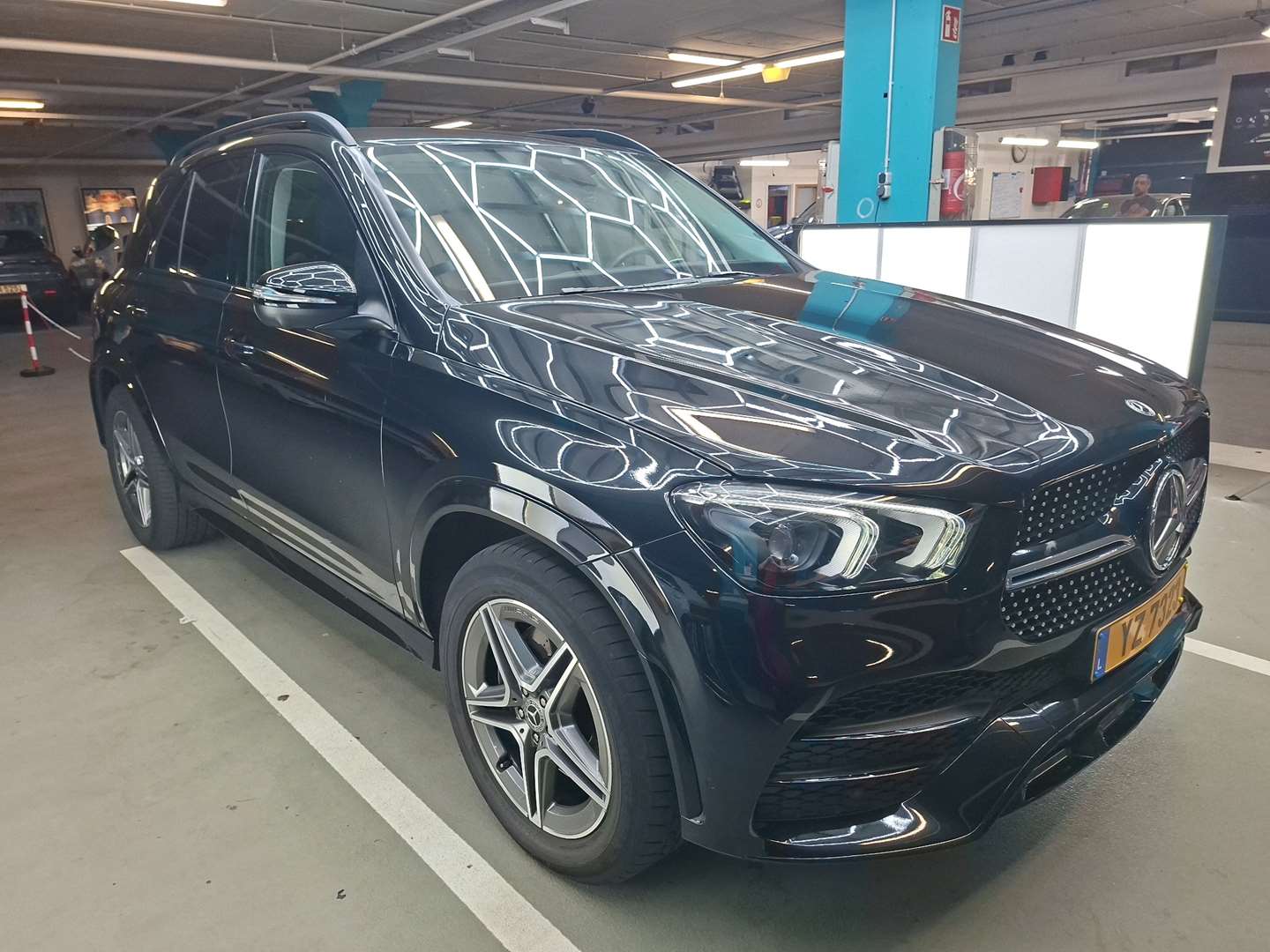 Mercedes-Benz GLE 300d AMG Line