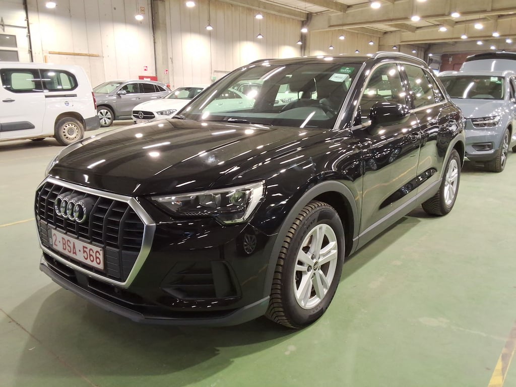 Audi Q3 2.0 35 TDI S Tronic BUS. ED. Attraction
