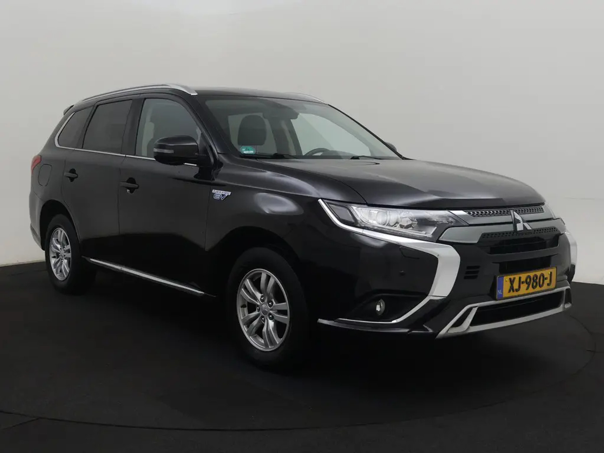 Mitsubishi Outlander 2.4 Pure