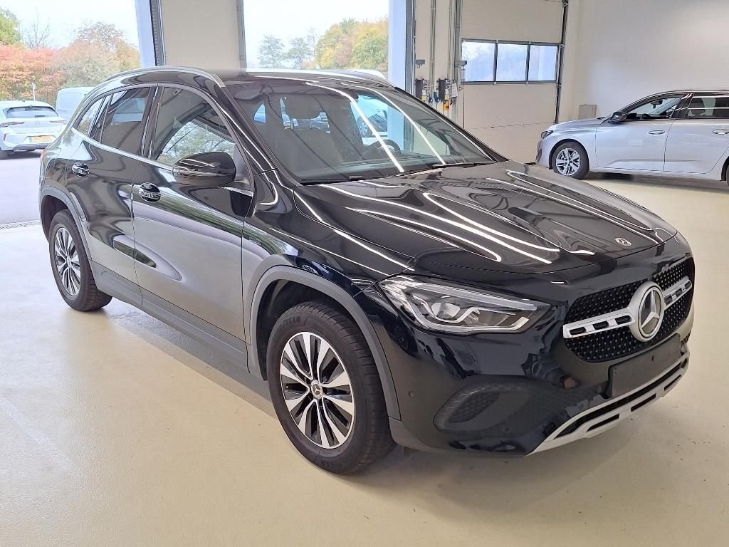 Mercedes-Benz GLA 250e