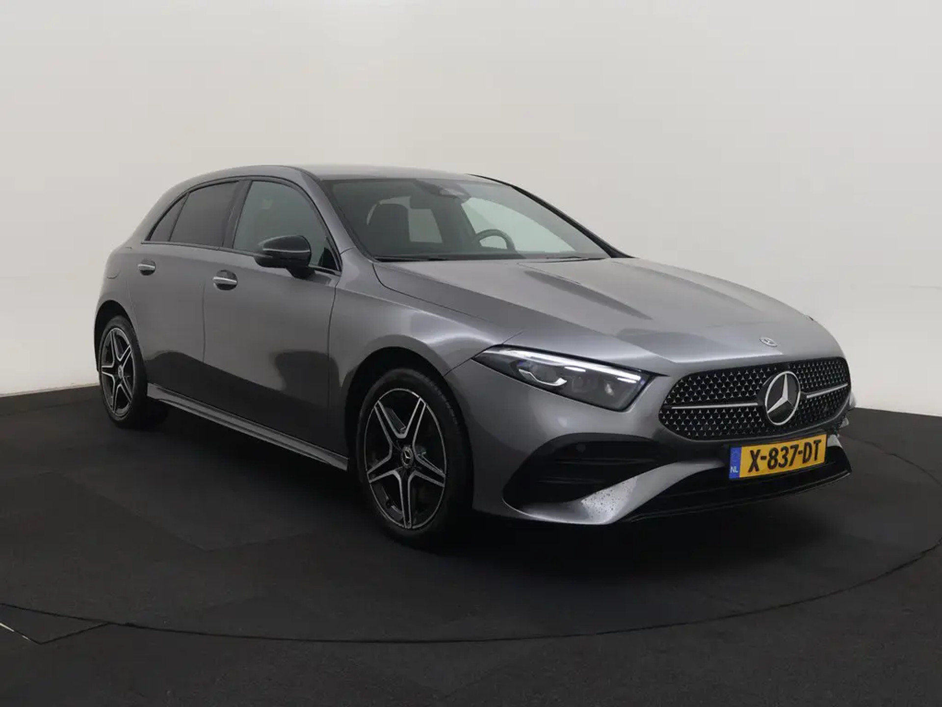 Mercedes-Benz A 250e AMG Line