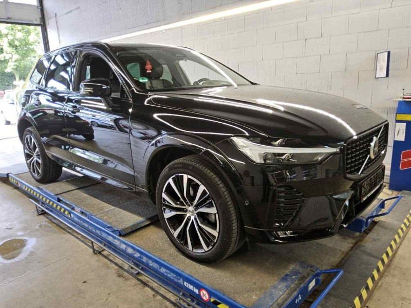 Volvo XC60 B5 Ultimate Dark
