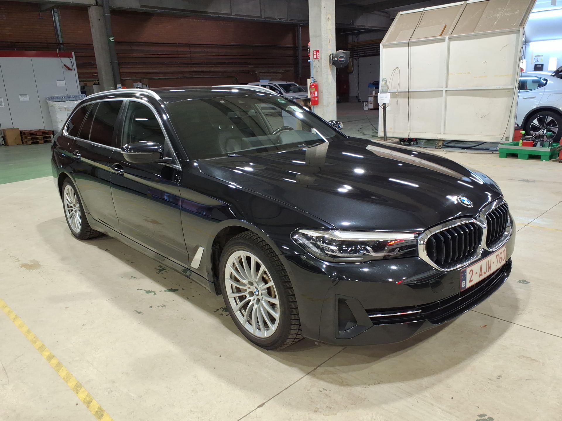 BMW 5 Series Touring 530e Lounge