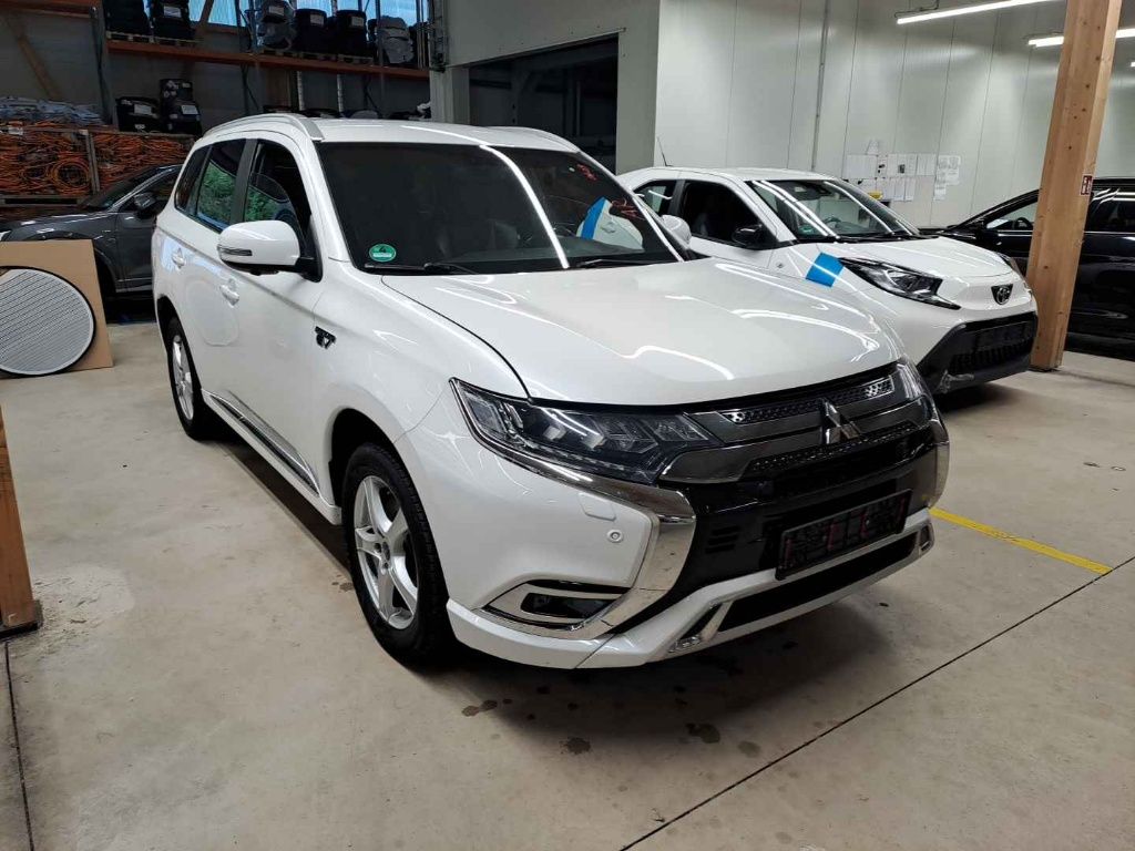 Mitsubishi Outlander 2.4