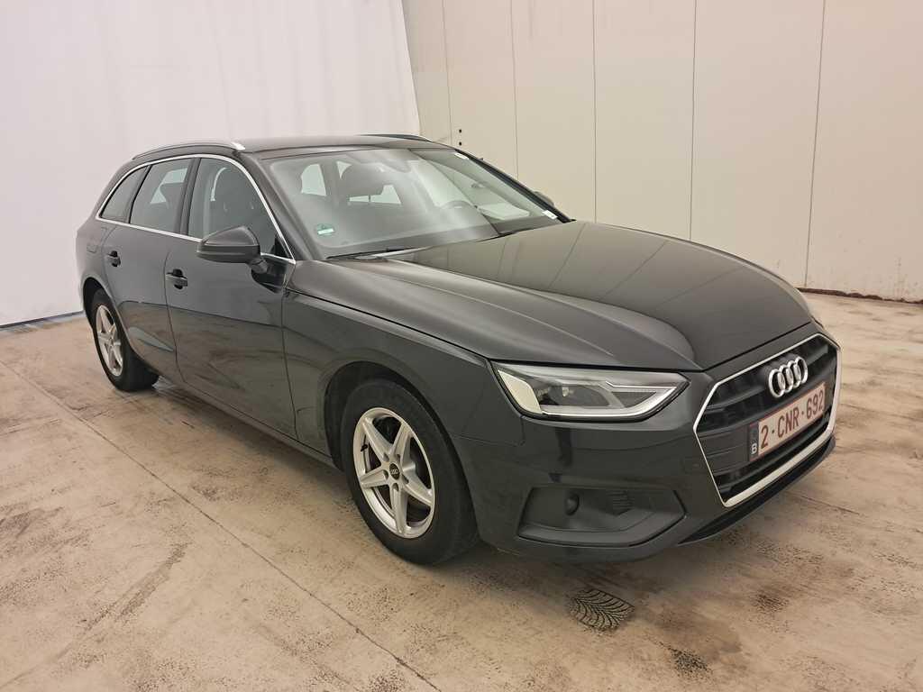 Audi A4 Avant 30 TDI Attraction