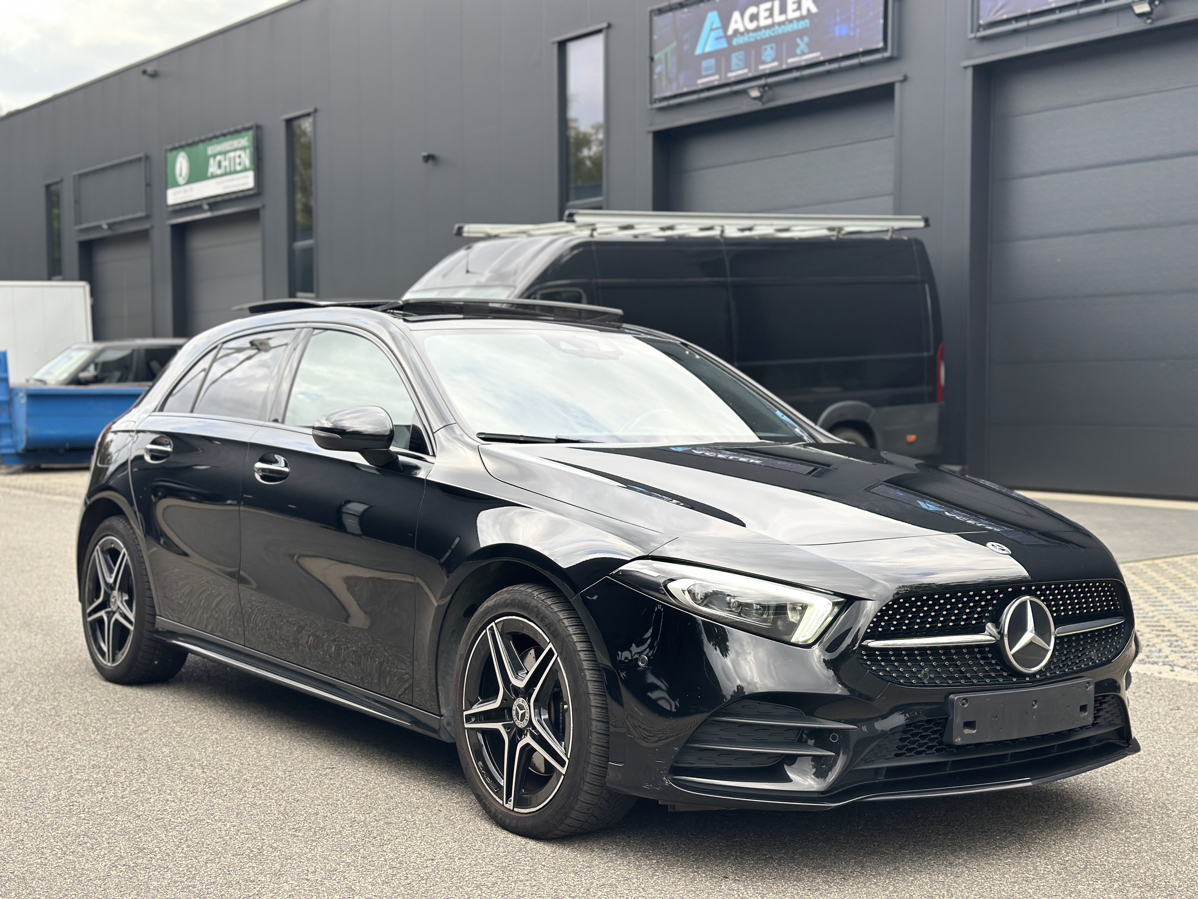 Mercedes-Benz A 250e AMG Line
