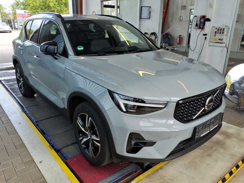 Volvo XC40 B3 Plus Dark