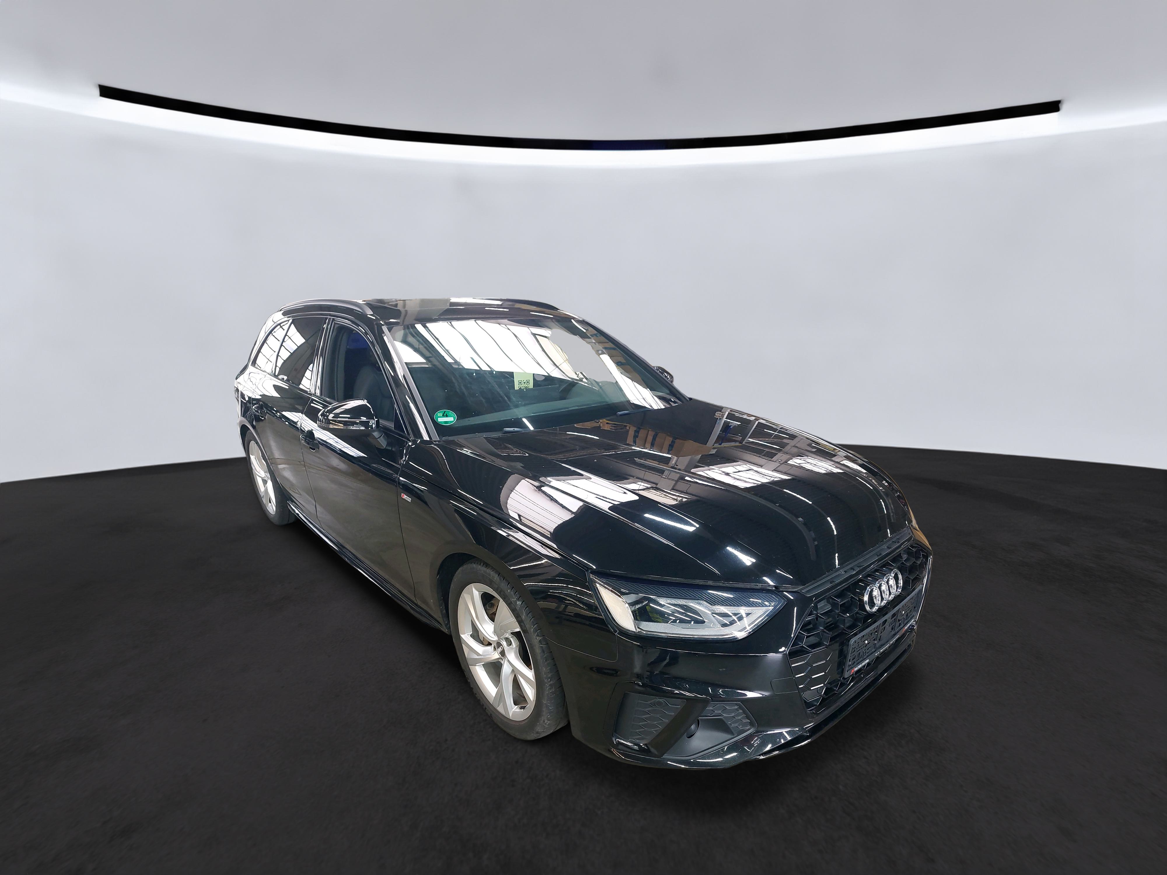 Audi A4 Avant 40 TDI S Line