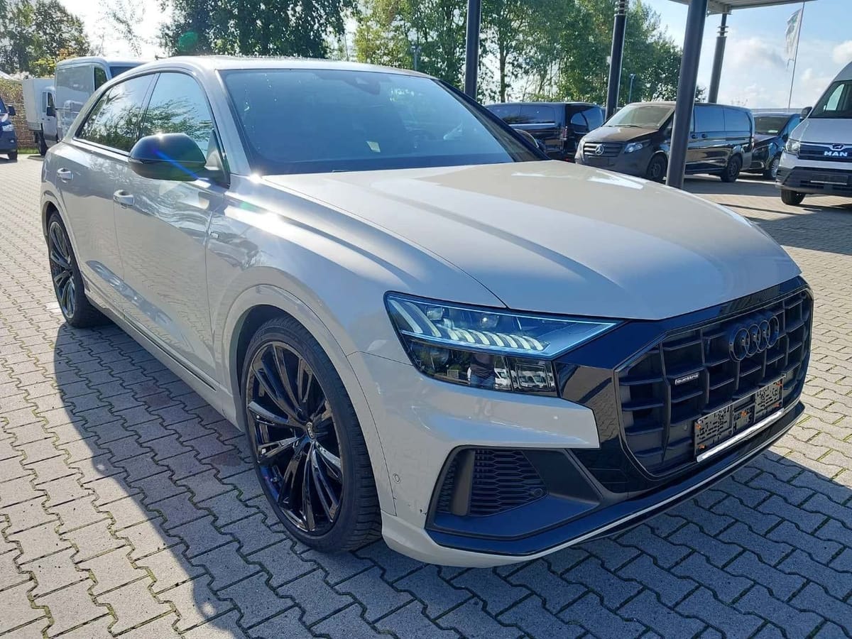 Audi Q8 55 TFSI S Line