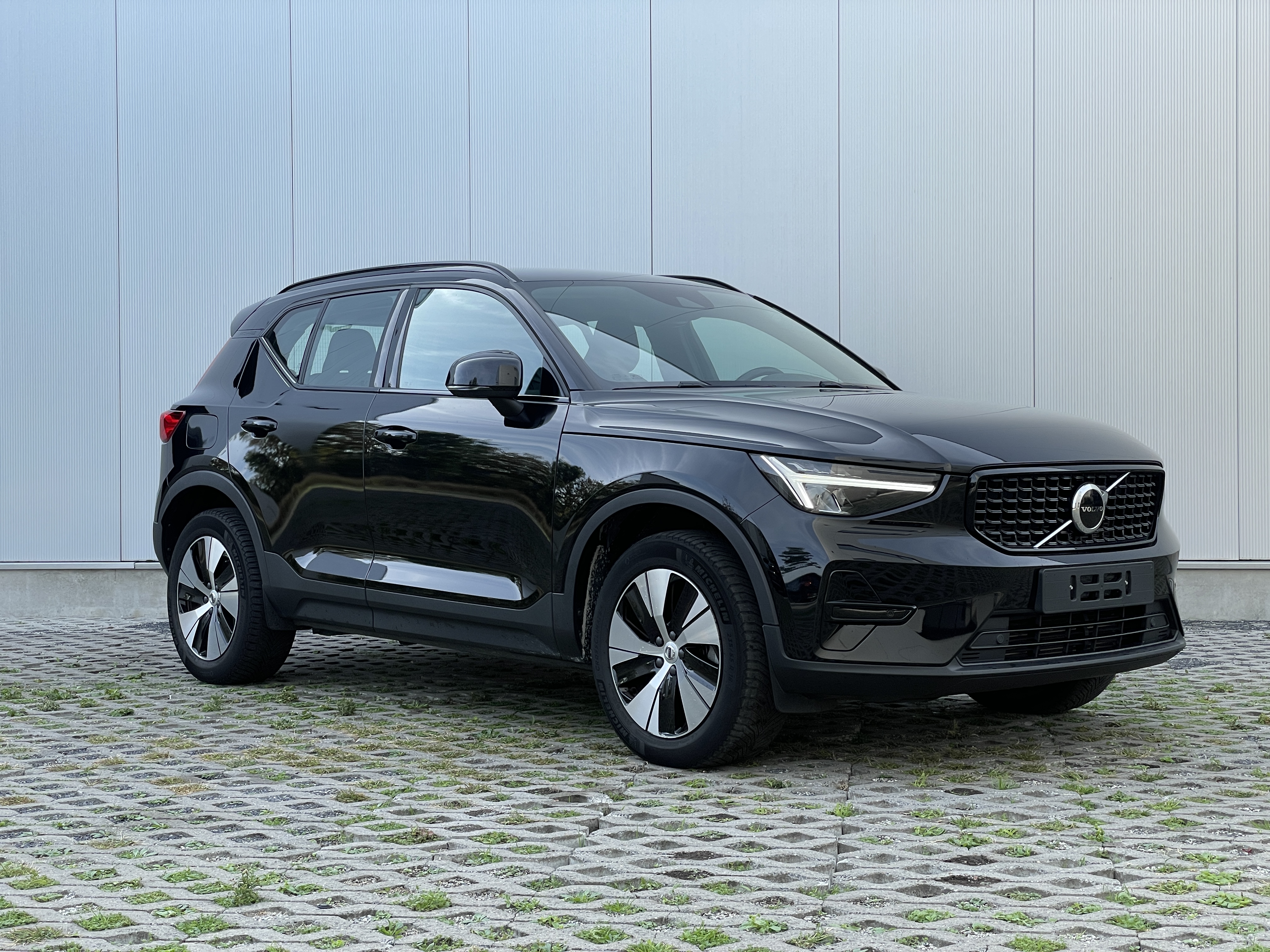 Volvo XC40 1.5 T4 Plus Dark
