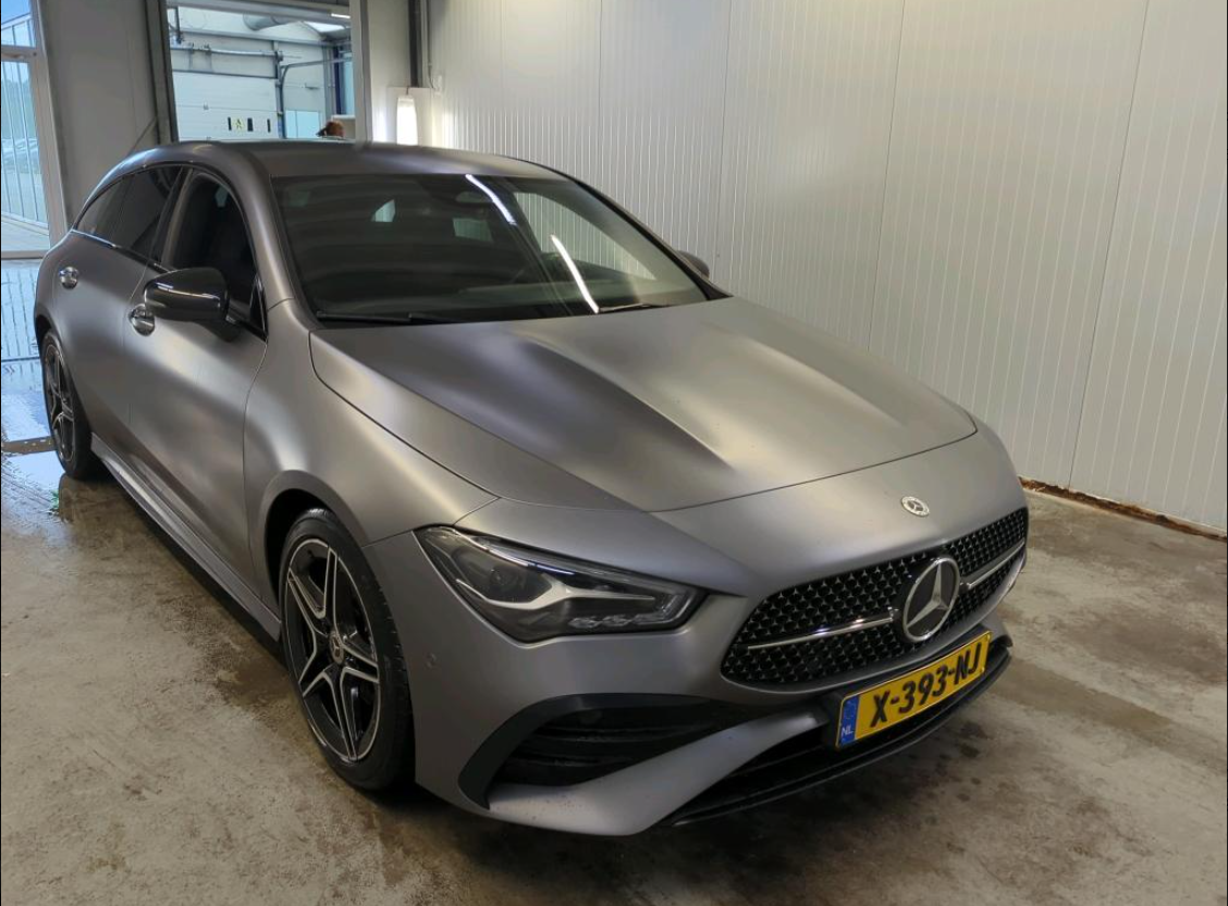 Mercedes-Benz CLA Shooting Brake 180 AMG Line