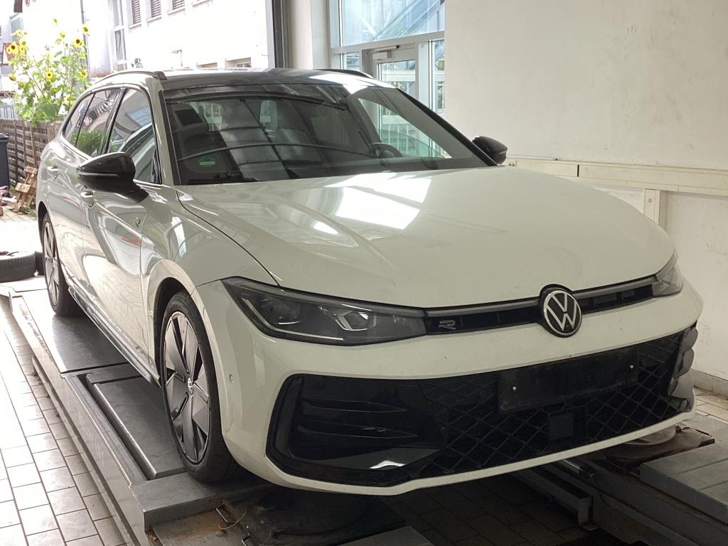 Volkswagen Passat Variant 2.0 TDI R-Line