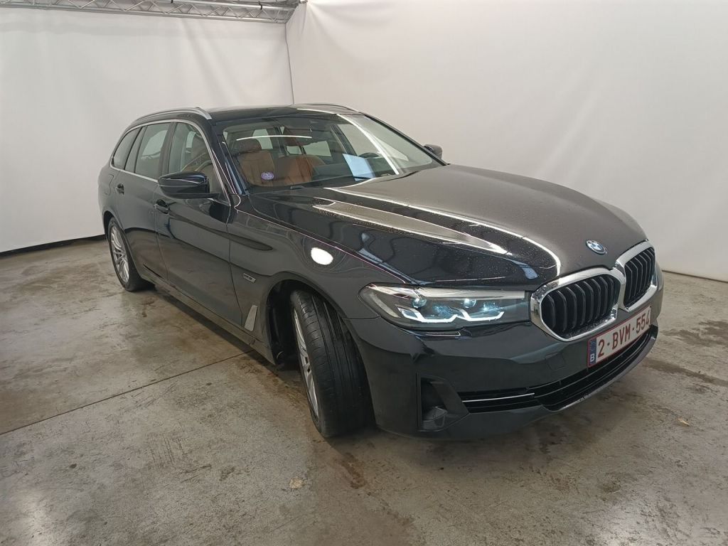 BMW 5 Series Touring 520e