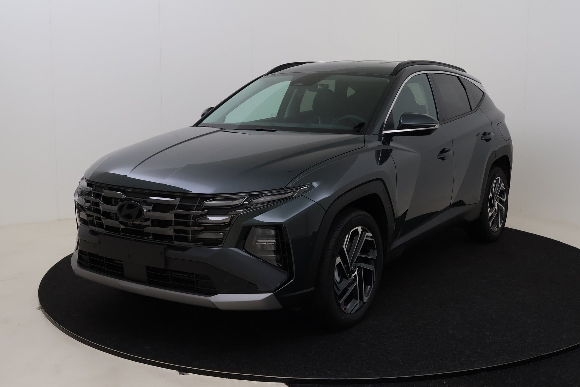 Hyundai Tucson Shine 1.6 T-GDi HEV 6AT