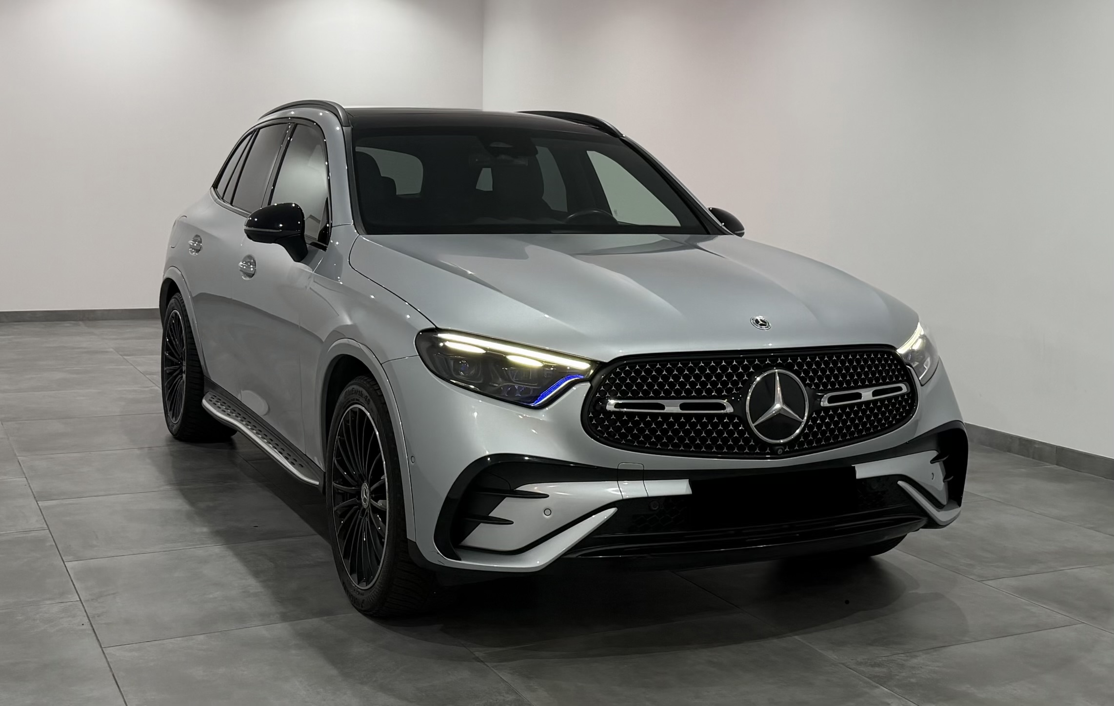 Mercedes-Benz GLC 300e AMG Line