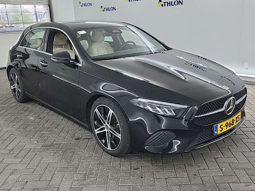 Mercedes-Benz A 200 Luxury Line