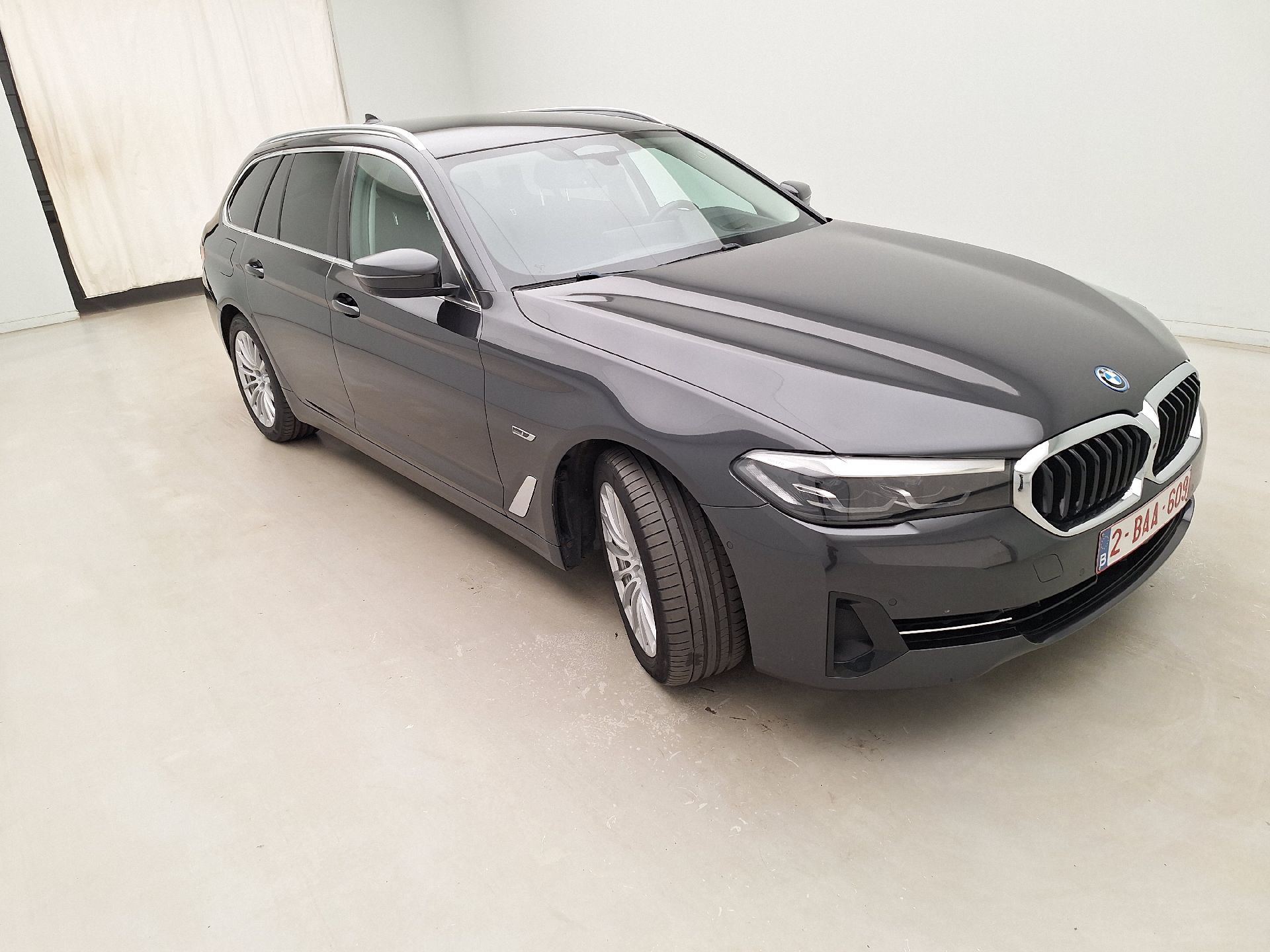 BMW 5 Series Touring 530e Lounge