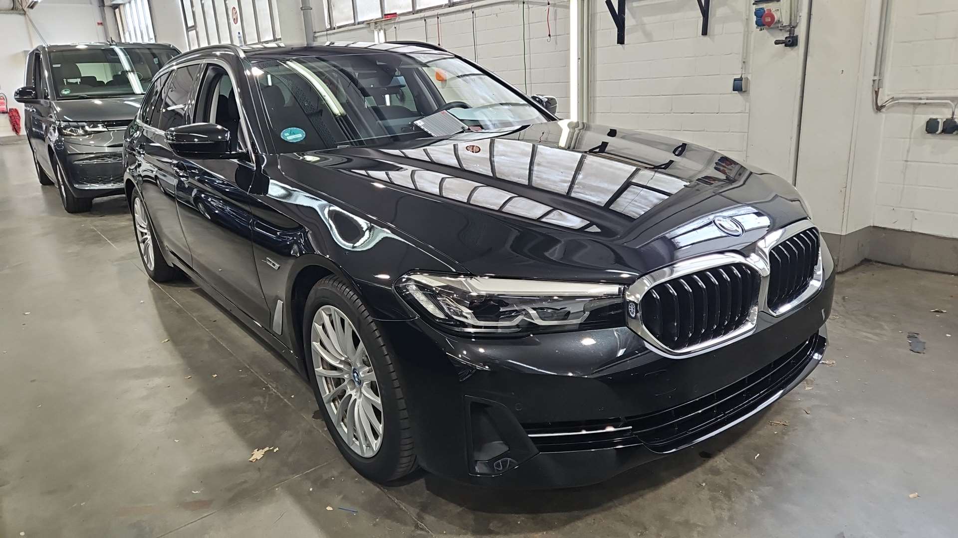 BMW 5 Series Touring 530e