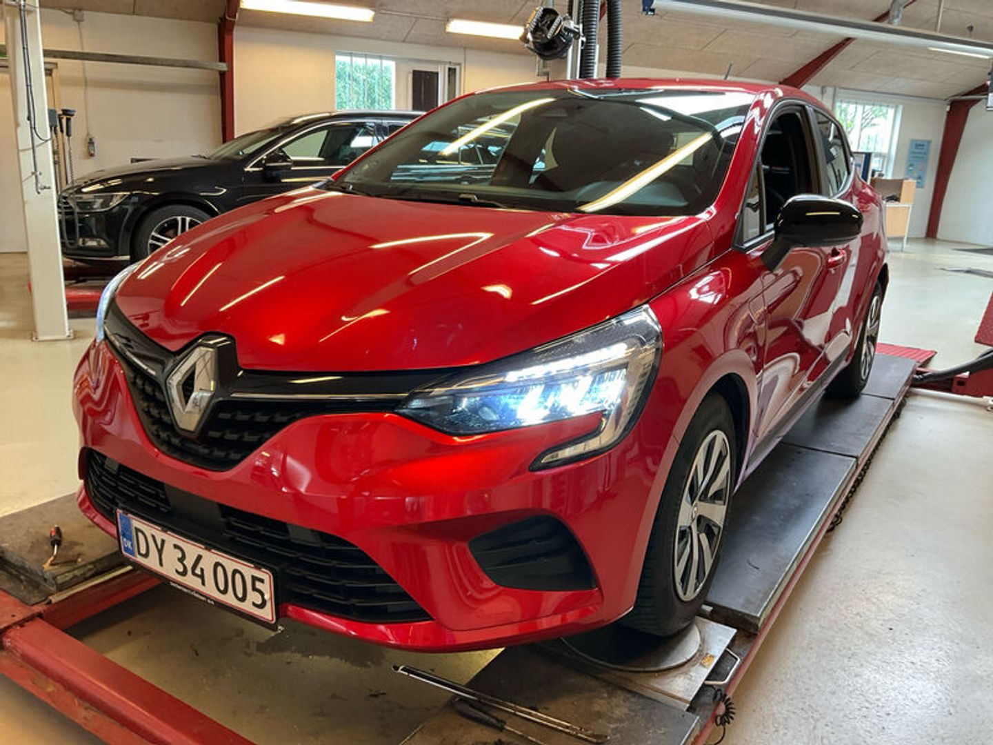 Renault Clio 1.0 TCe 90 Equilibre UA! Hatchback
