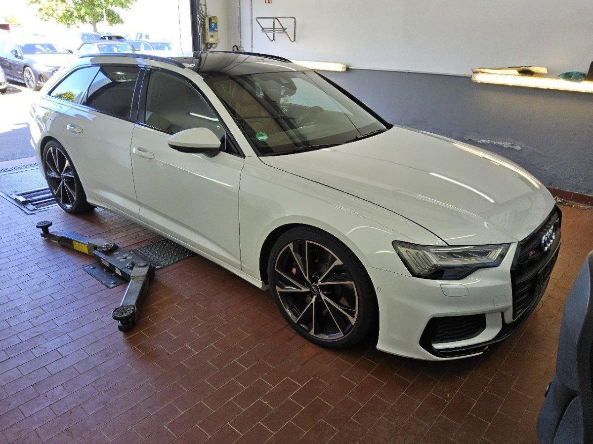 Audi S6 Avant 3.0