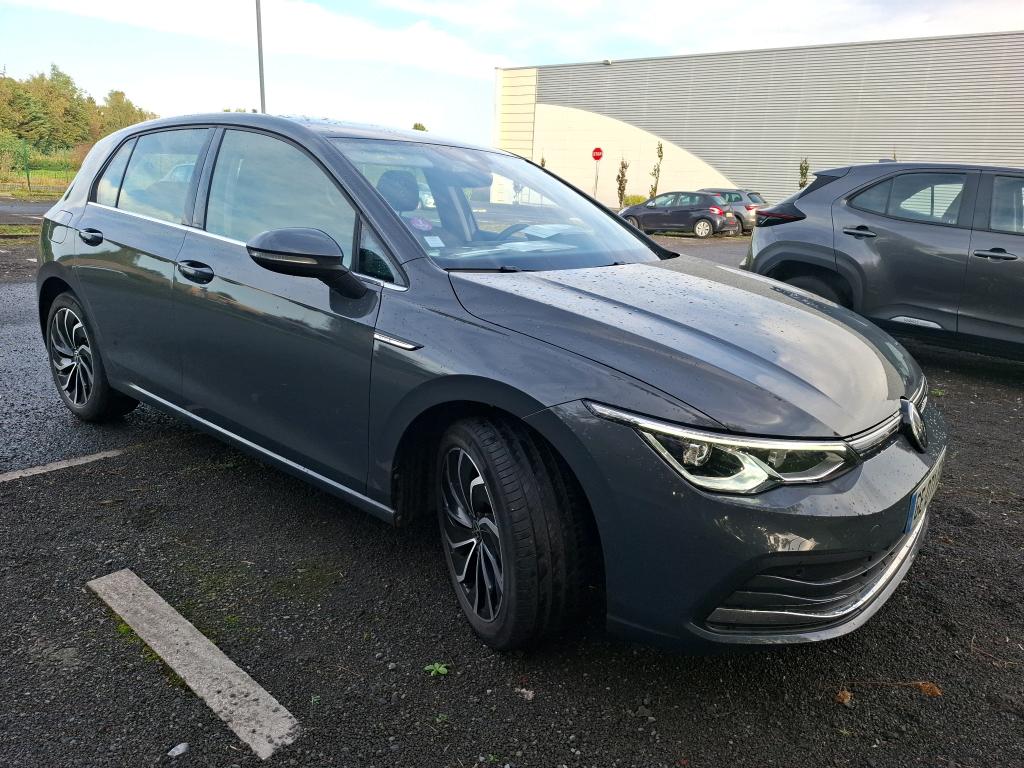 Volkswagen Golf 1.5 eTSI Style