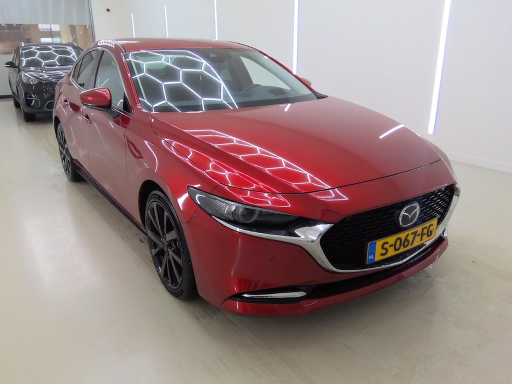 Mazda 3 2.0 SkyActiv Luxury