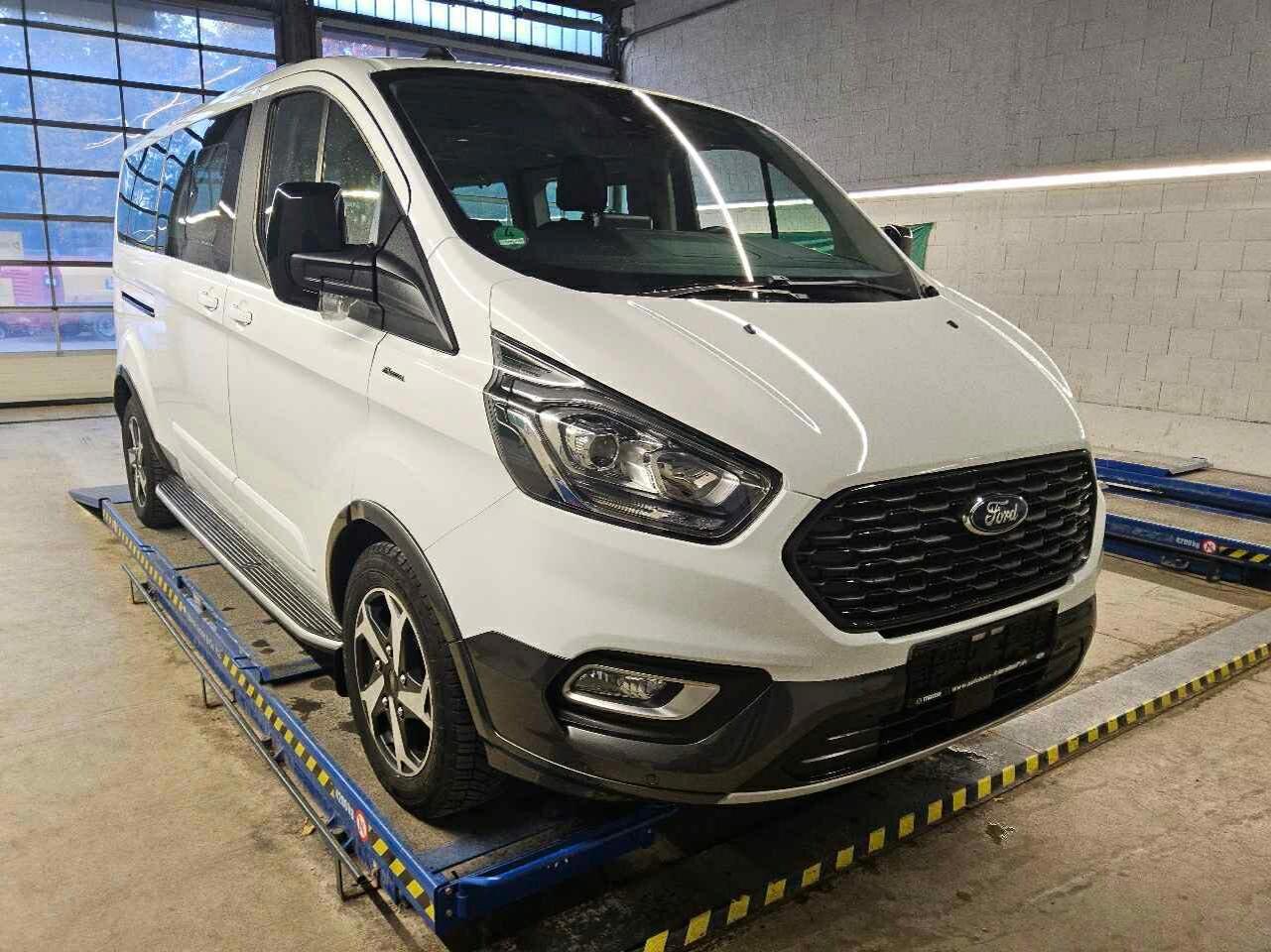 Ford Tourneo Custom L1H1 Trend