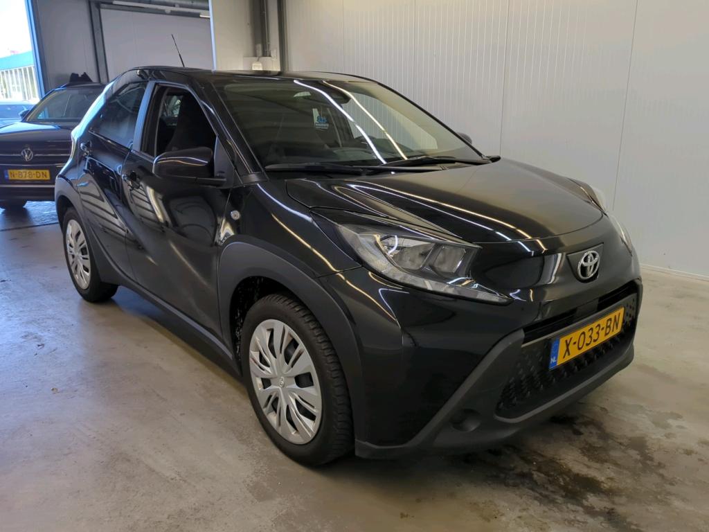 Toyota Aygo X 1.0 VVT-i Play