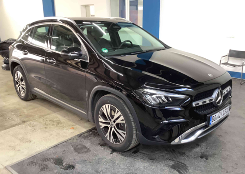 Mercedes-Benz GLA 200 progressive