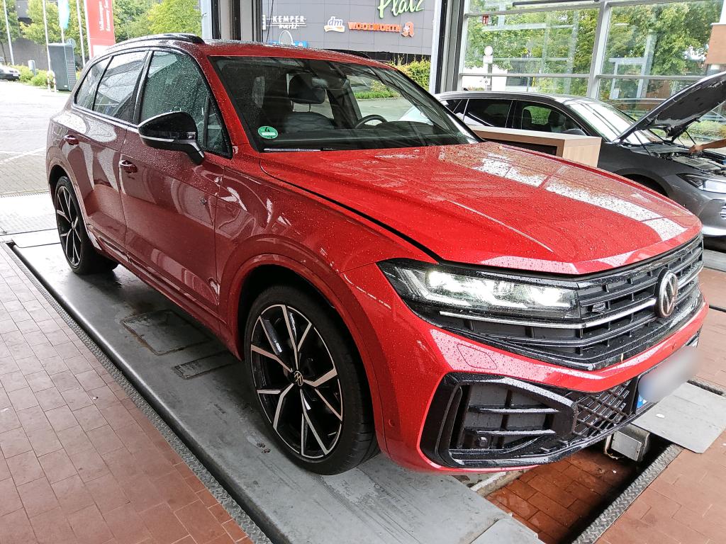 Volkswagen Touareg 3.0 TDI R-Line