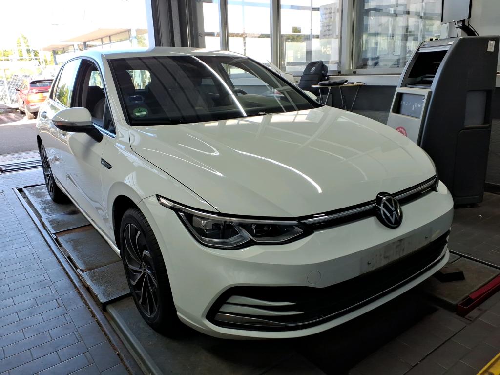 Volkswagen Golf 1.5 eTSI Style