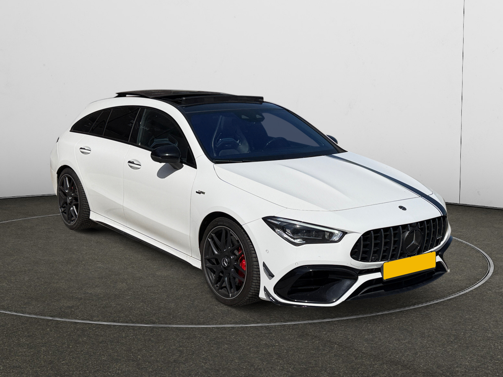 Mercedes-Benz CLA AMG 45 S Premium