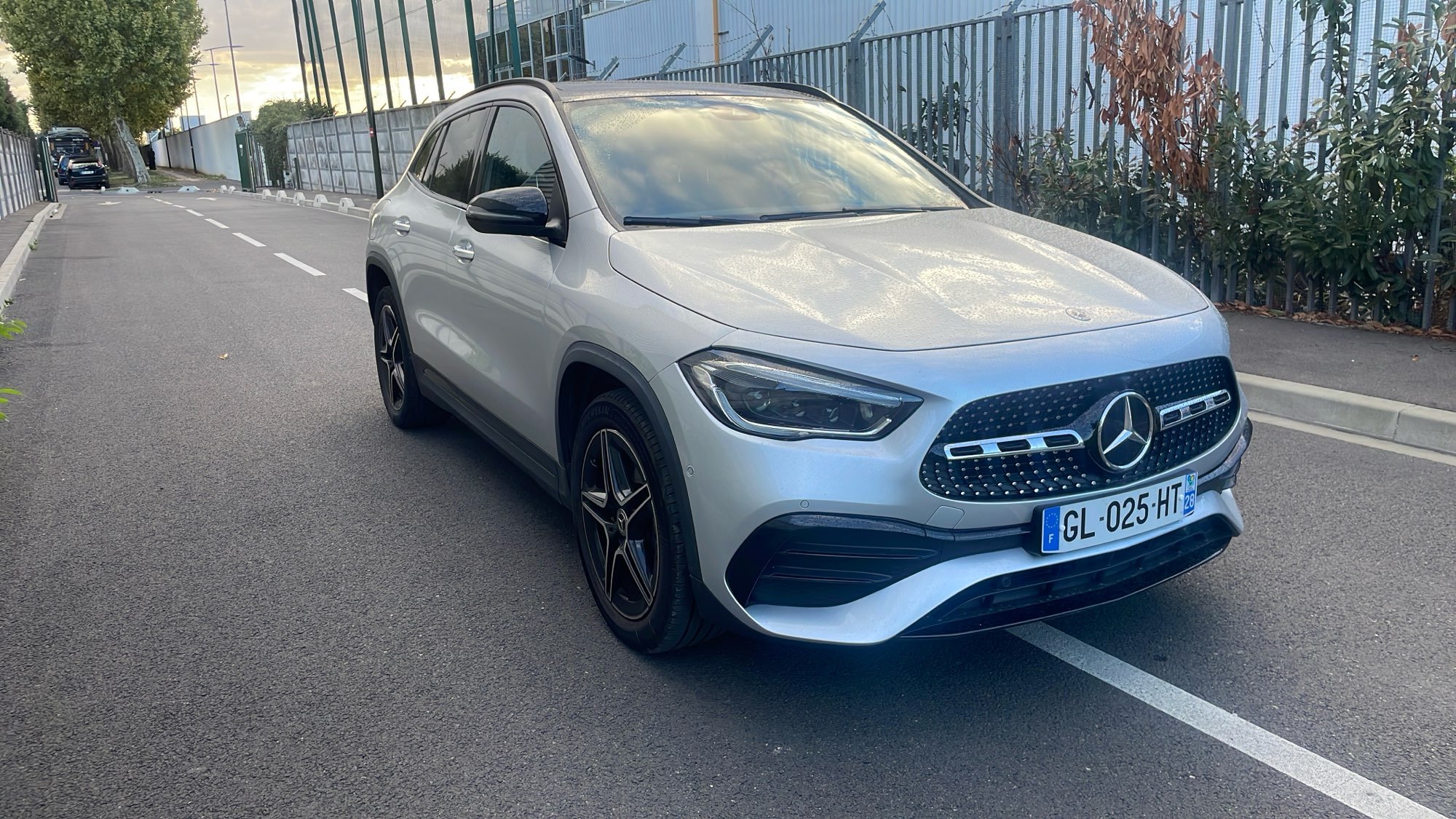 Mercedes-Benz GLA 250e AMG Line