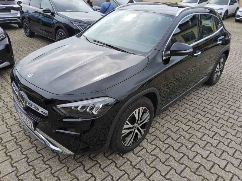 Mercedes-Benz GLA 200 progressive